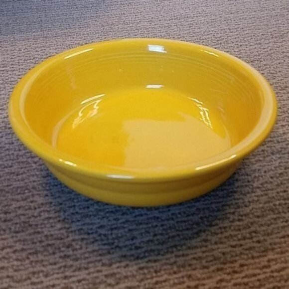 Fiestaware Fiesta Extra Large CERAMIC Bowl Dish Daffodil Yellow 64 oz CONTAINER - Picture 9 of 9